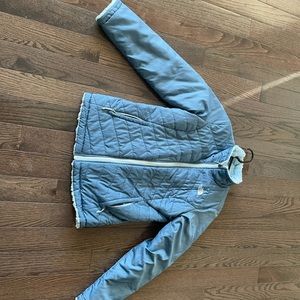 North face reversible jacket soft on inside shell. Adorable jacket